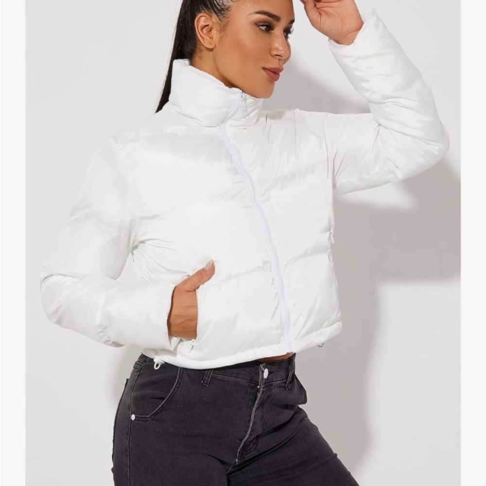 Women’s crop short puffer jacket size XXL from Amazon - like new